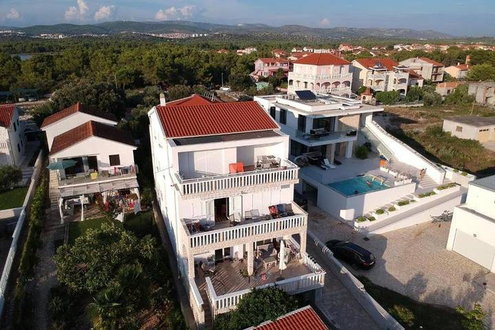 Ganze Wohnung, 2-Zimmer-Ferienwohnung am Strand Zablace, Sibenik A-25436-c in Sibenik, Šibenik-Knin