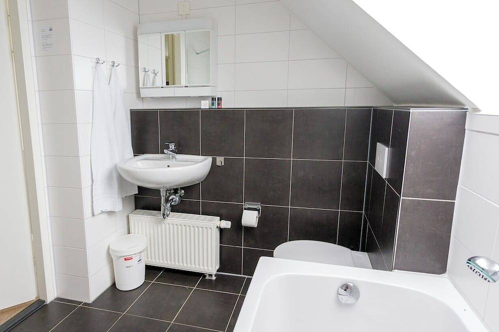 6 Personen Villa Edersee mit eigener Sauna im Dormio Resort Eifeler Tor in Heimbach, Rureifel (Nordrhein-westfalen)