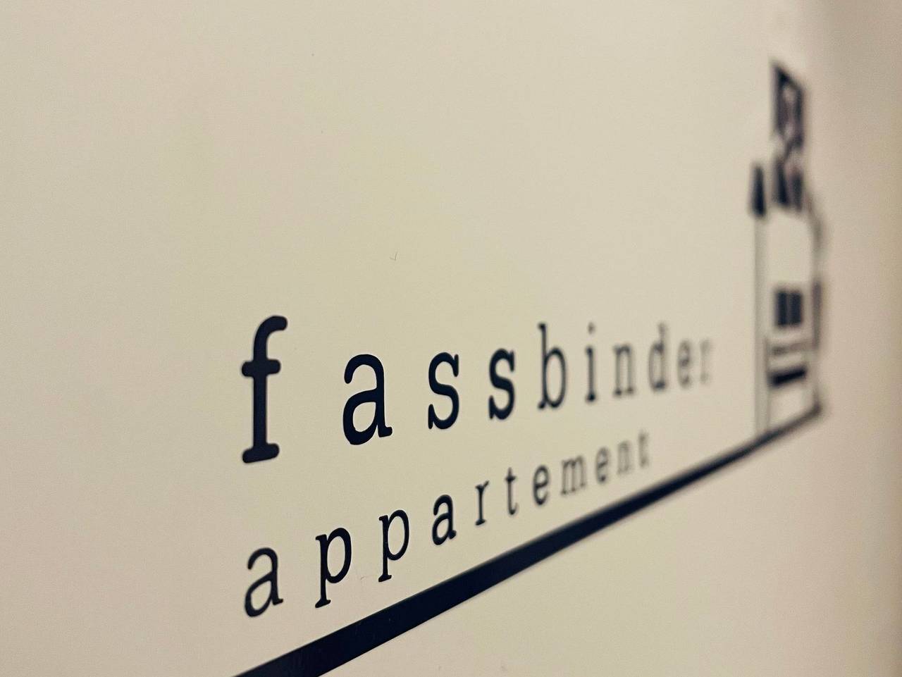 Ganze Ferienwohnung, Appartement Fassbinder - Appartement/Fewo, Dusche oder Bad, Wc,1 Schlafraum in Hall in Tirol, Innsbruck und Umgebung