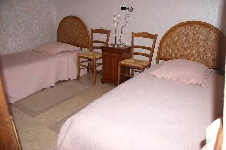 Location de vacances pour 6 personnes, animaux acceptés à Mont-Dol - 3