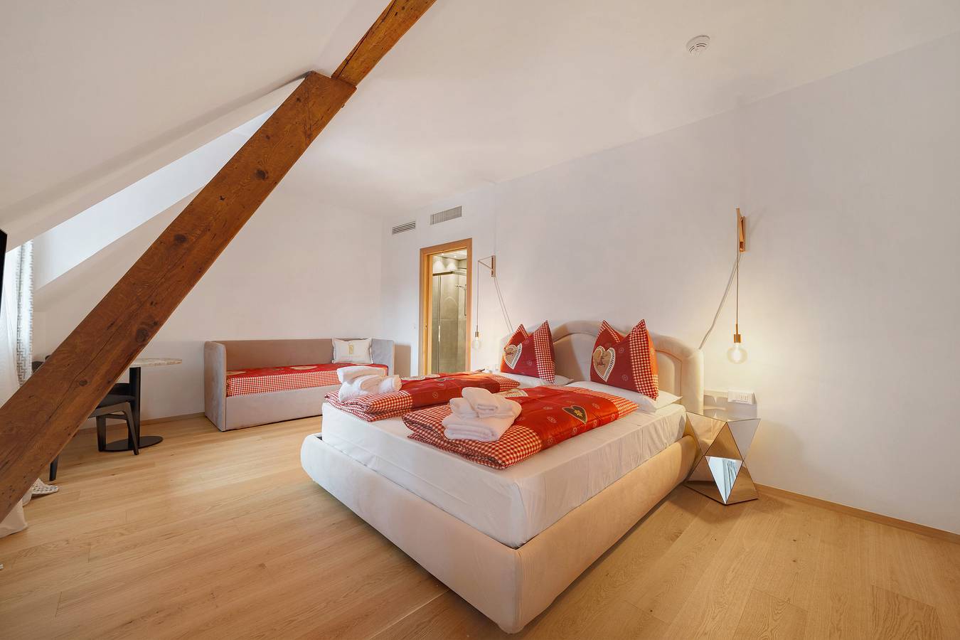 Chambre 'Superior Suite 2' avec vue sur la montagne et Wi-Fi in Merano, Groupe Texel