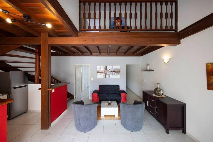 Villa pour 6 personnes, avec terrasse et jardin