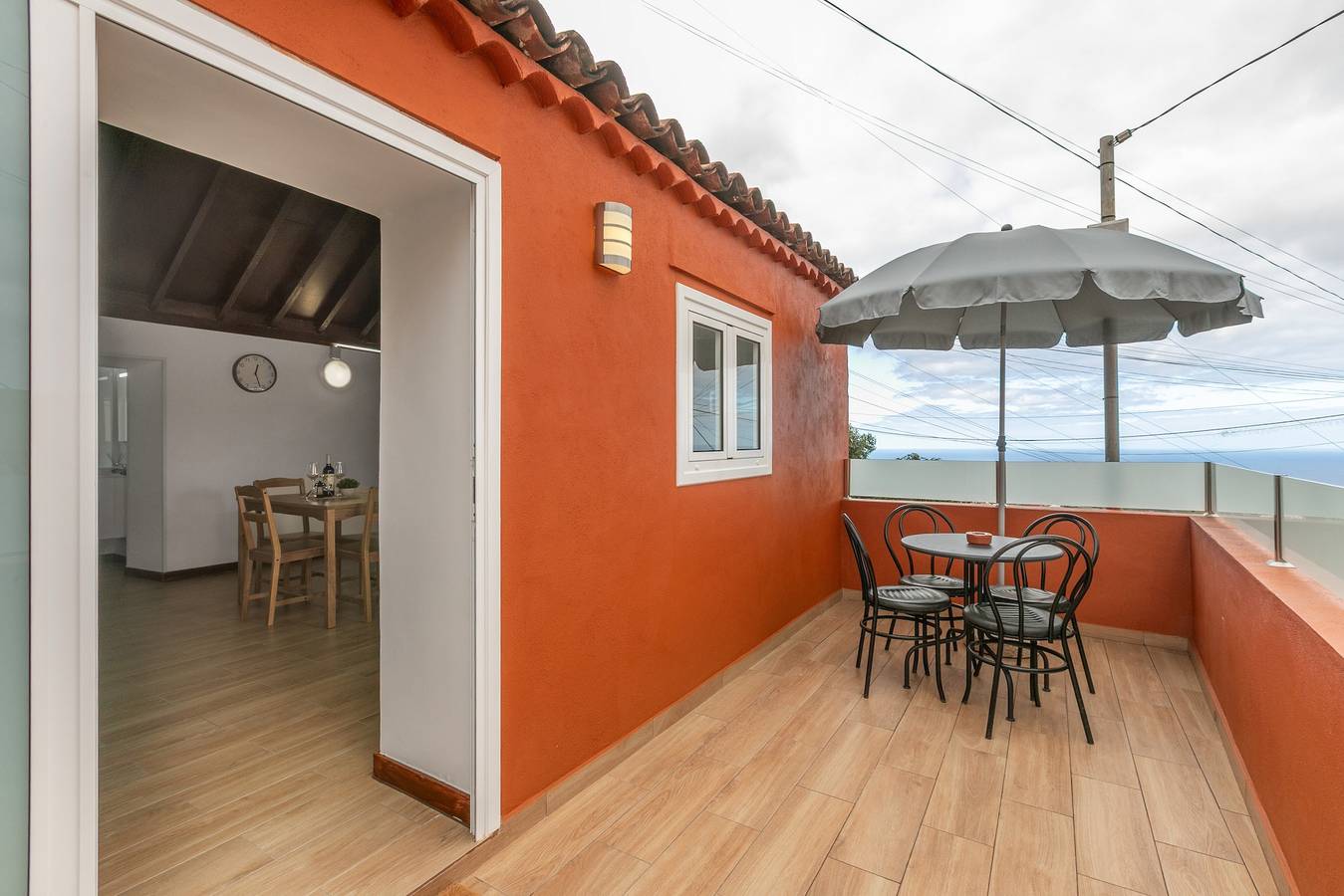 Ganze Wohnung, Ferienwohnung 'La Gomera' mit Meerblick, privater Terrasse und Wlan in Barrio de San Juan, La Victoria de Acentejo