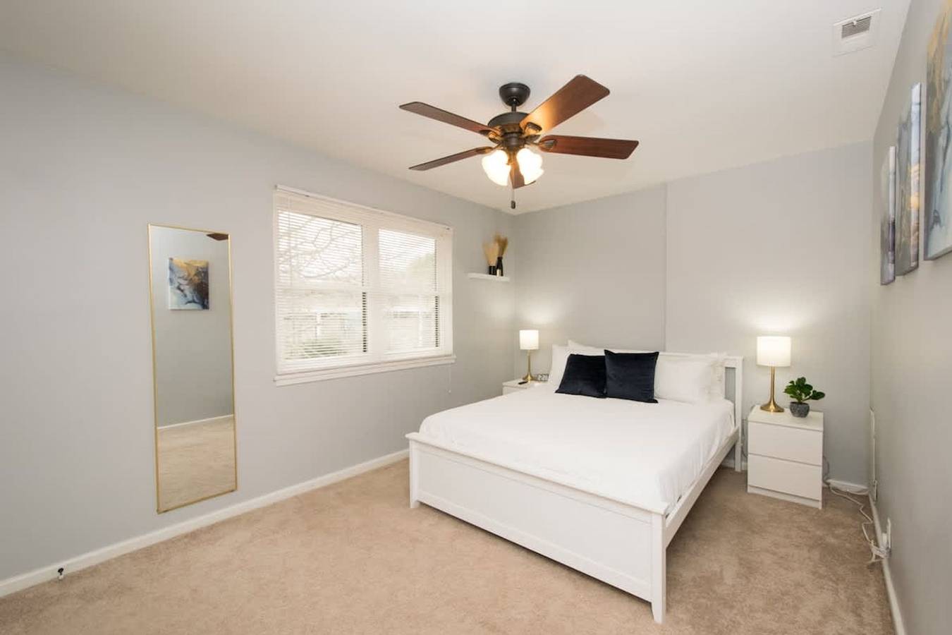 Walkable 2Br Condo Near Greenway Mission in Blue Ridge Parkway, Asheville