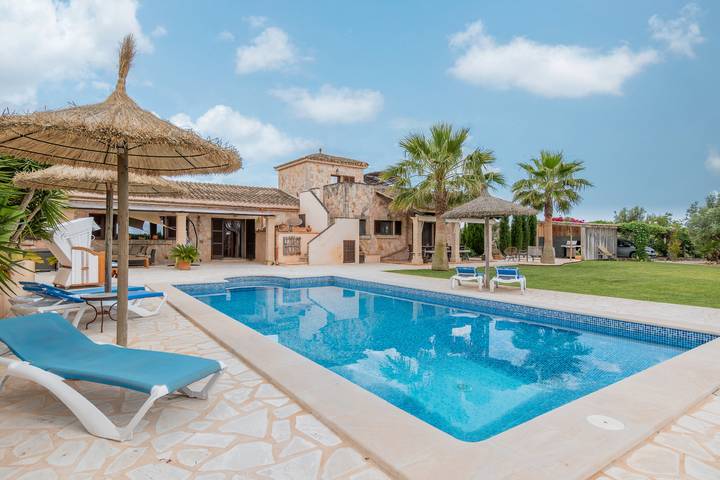 Villa for 8 people, with garden - 1