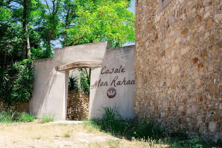 Gîte pour 3 personnes, avec Terrasse et Jardin ainsi que Piscine et Vue à Scoglitti