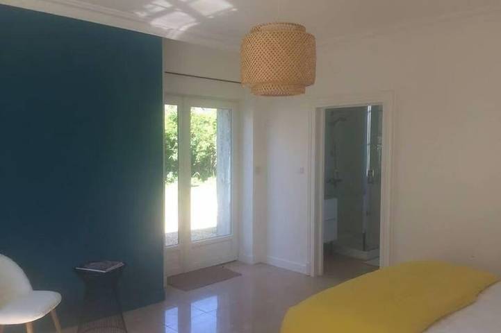 Location de vacances pour 12 personnes, avec Terrasse et Jardin à Mosnes - 3