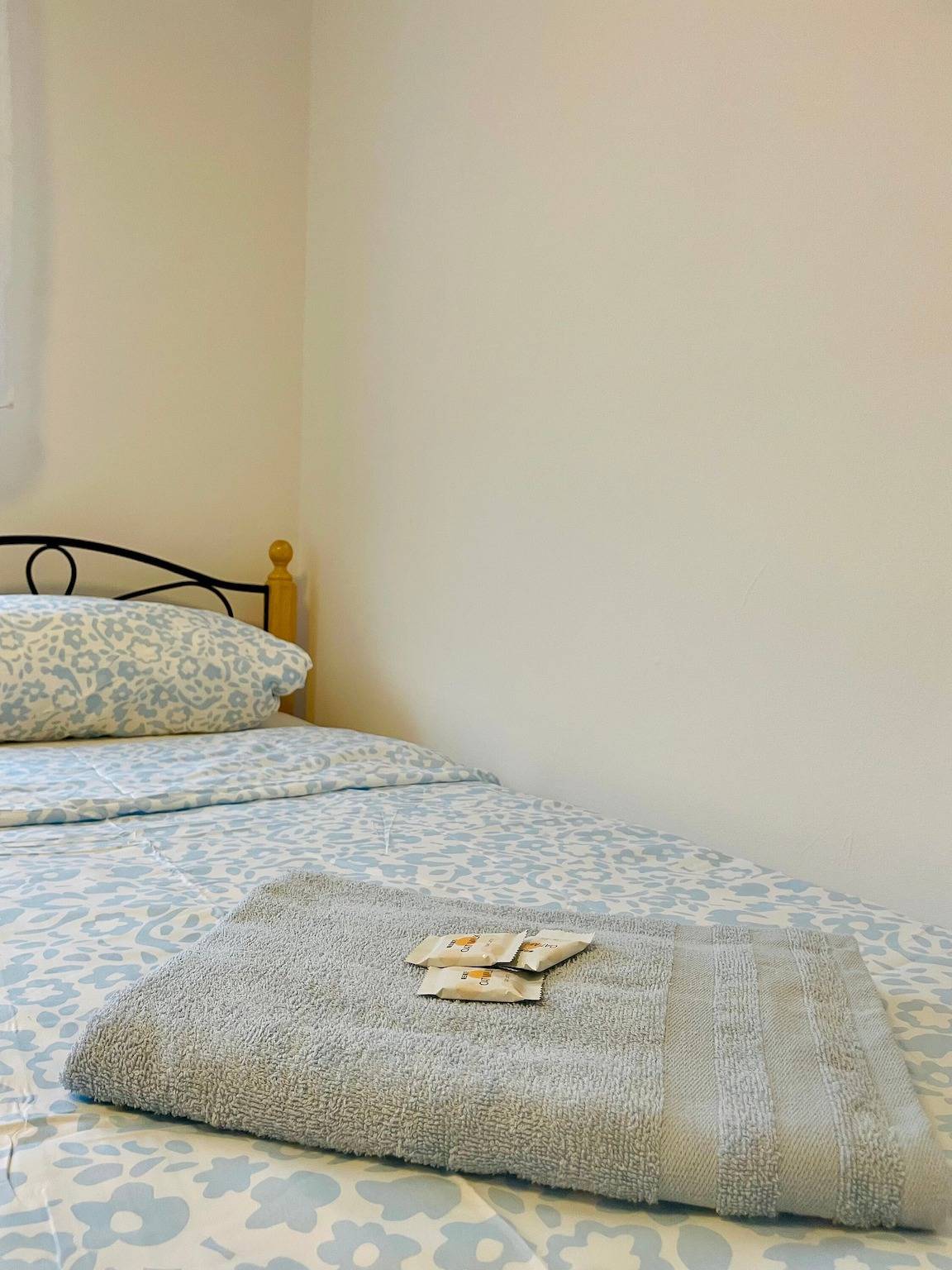 Ganze Wohnung, Apartment „Alexa“ mit gemeinsamer Terrasse und Wlan in Eußenheim, Maindreieck