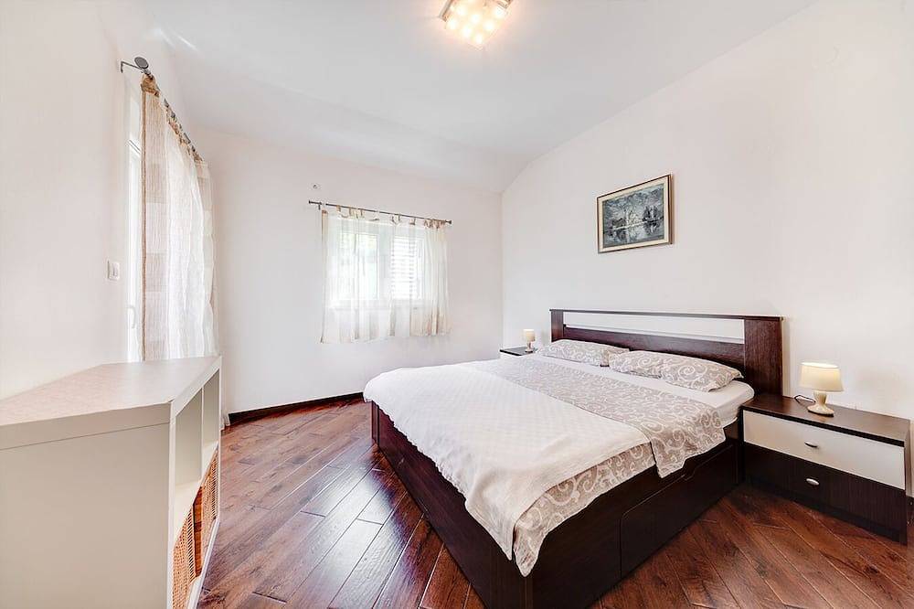Villa Morinj in Donji Morinj, Montenegro