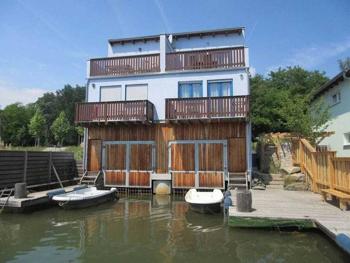 Ferienhaus für 5 Personen, mit Balkon und Terrasse in Neukieritzsch