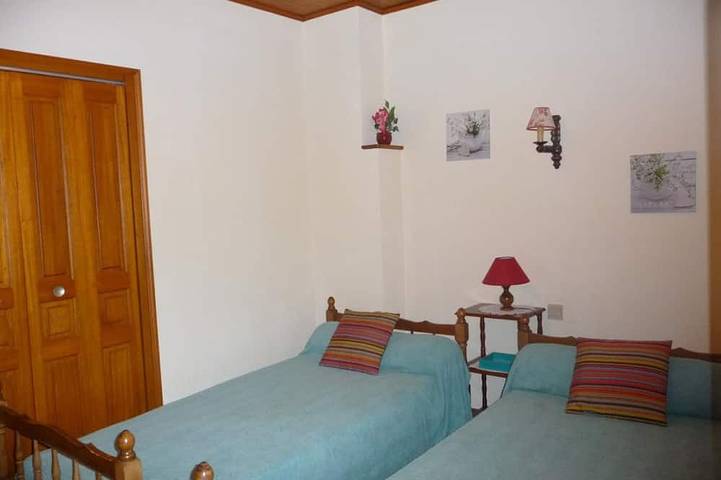 Gîte pour 4 personnes, avec jardin à Proissans - 3