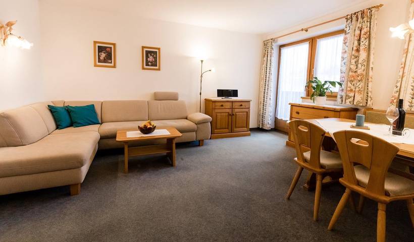 Ganze Ferienwohnung, Apartment/3 Schlafräume/Dusche, Bad, Wc in Ellmau, Kaisergebirge
