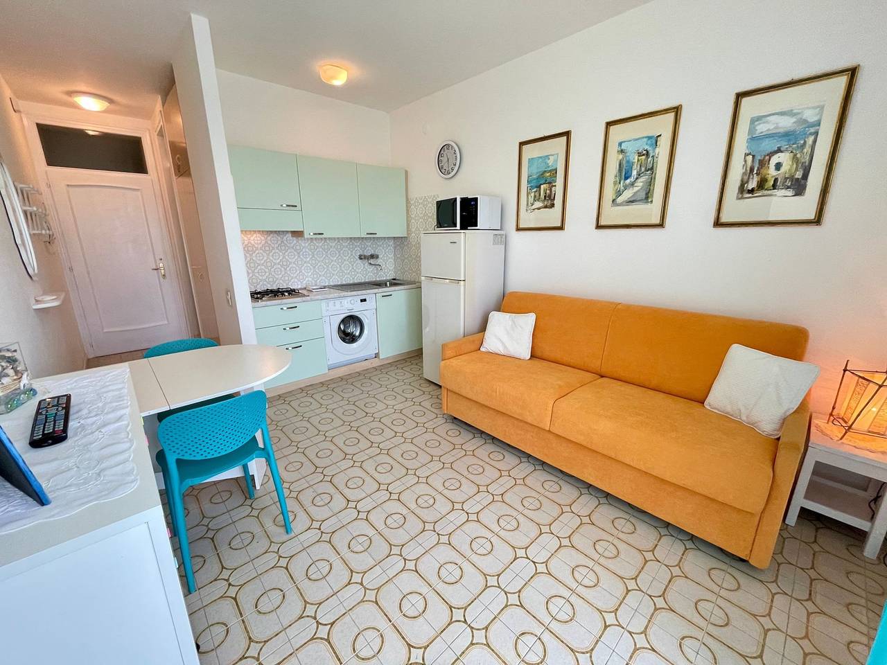 Ganzes Studio, Studio mit Poolblick 240 m vom Meer entfernt in Porto Santa Margherita, Caorle