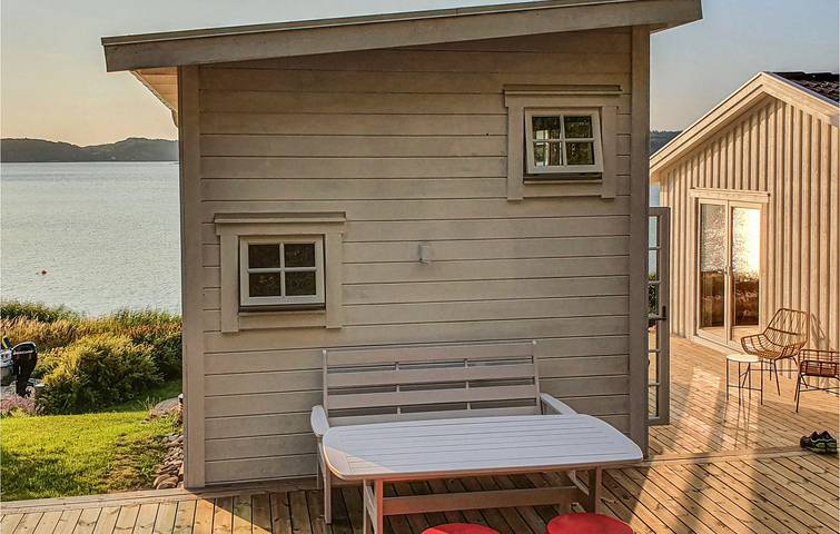 Ferienhaus für 10 Personen, mit Terrasse und Garten, kinderfreundlich in Bohuslän - 2