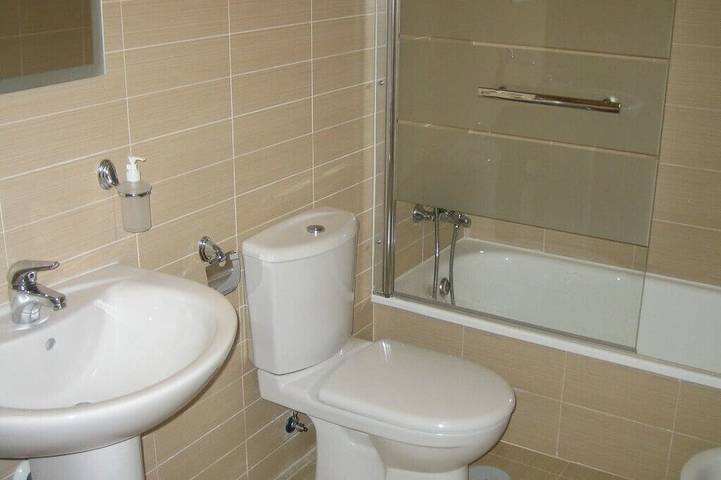 Ganze Wohnung, Luxusapartment mit fantastischer Aussicht und 5 Minuten von Bars / Strand / Yachthafen entfernt. W-lan in Almerimar, El Ejido