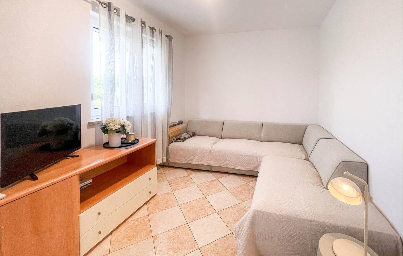 Appartement de vacances entier, Charmant logement à 1 km de la plage : Wi-Fi, climatisation, terrasse et parking inclus ! in Poreč, Grad Poreč