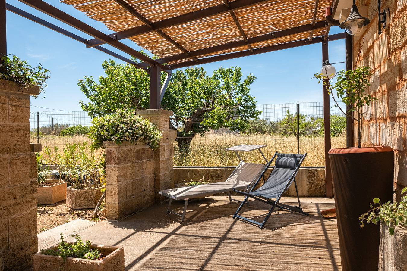 Appartement entier, Appartement 'C H Terra' avec Terrasse Privée, Wi-Fi et Climatisation in Santa Cesarea Terme, Province de Lecce