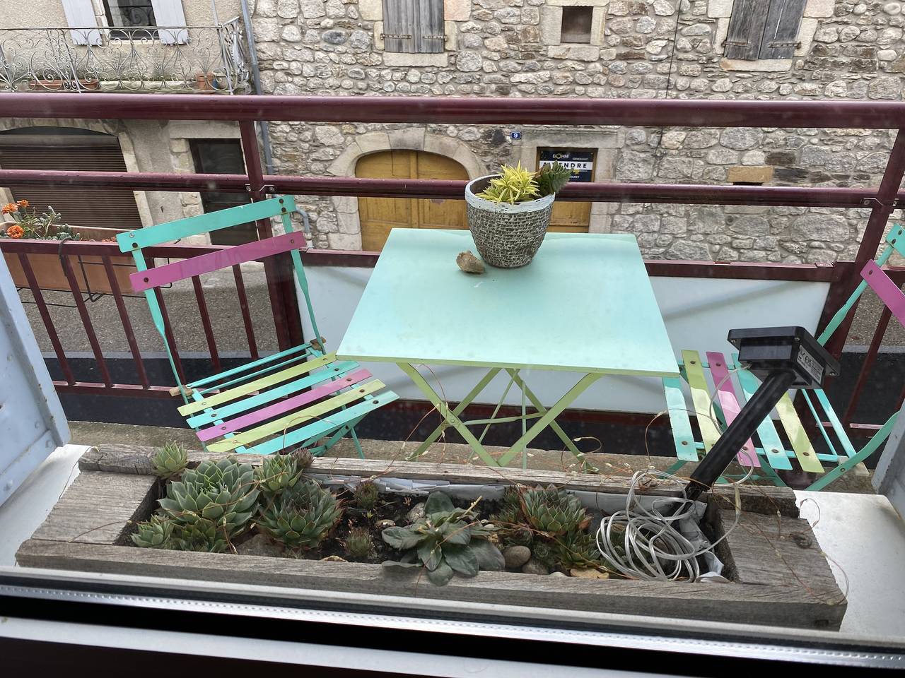 Appartement entier, Gîte Des Voyageurs avec vue sur les montagnes, terrasse privée et Wi-Fi in Villefort, Parc national des Cévennes