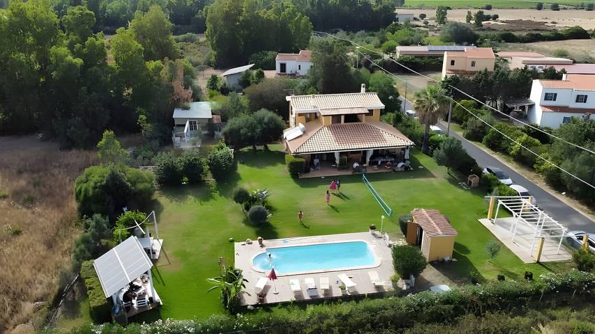 Casa vacanza per 6 persone, con Giardino a Castiadas