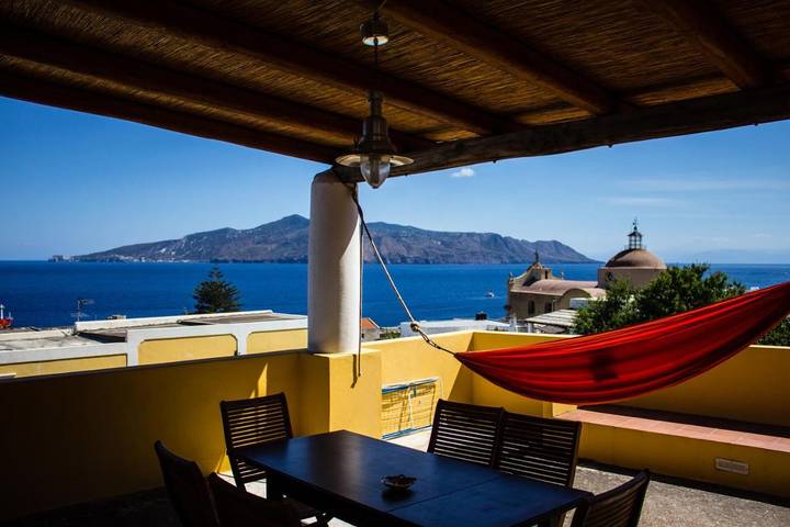 Hôtel pour 2 personnes, avec vue ainsi que piscine et jardin à Santa Marina Salina - 2