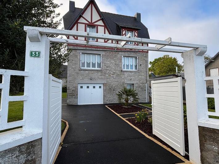 Location de vacances pour 9 personnes, avec jardin, animaux acceptés à Matignon - 2