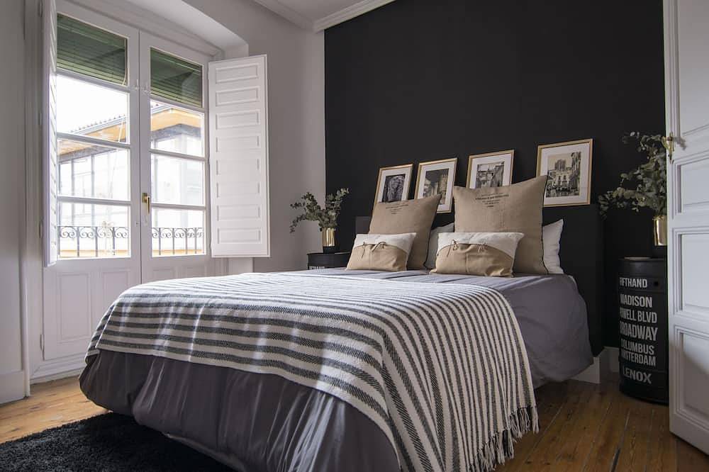 Entire apartment, Beautiful Design Floor In The Center For 6 People in Ávila, Ávila Region