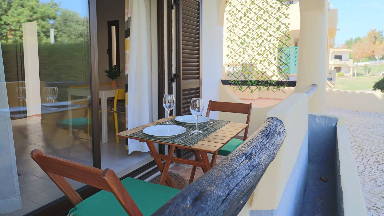 Appartement entier, Appartement de vacances pour 4 personnes avec balcon in Alvor, District de Faro