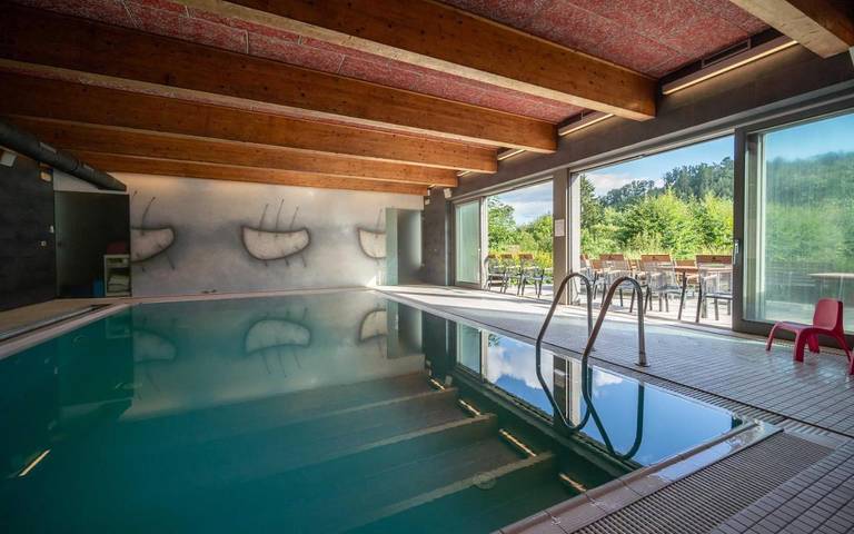 Hotel dla 8 osób, z Taras i Ogród oraz Basen dla dzieci i Basen w Morawy Południowe