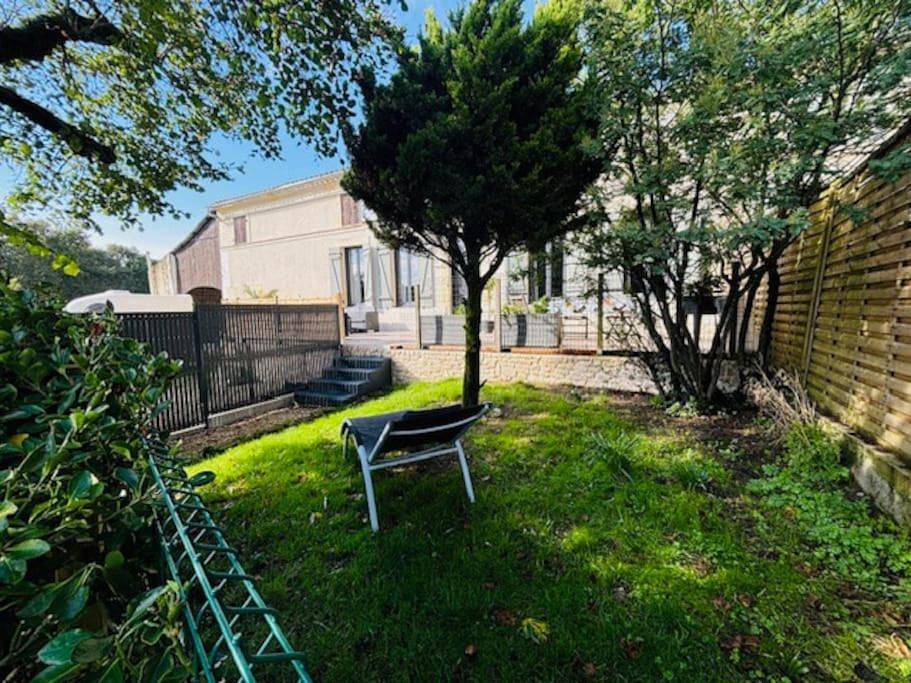 Two-Bedroom House in Mirambeau, Région de Jonzac
