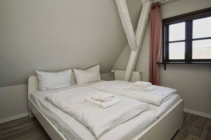 Appartement entier, Proche de la mer, emplacement calme, utilisation de la piscine et du sauna - Haus Büdnerstube FeWo 5 in Middelhagen, Mönchgut