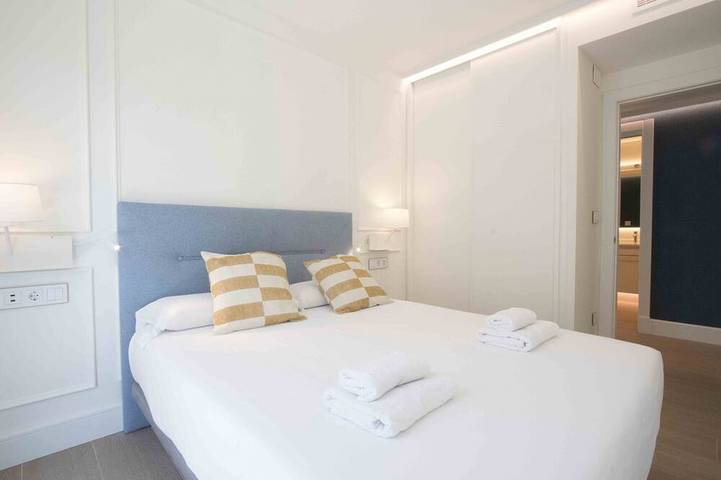 Ganze Wohnung, Brunet Iii | The Rentals Collection in Playa de la Concha, San Sebastian