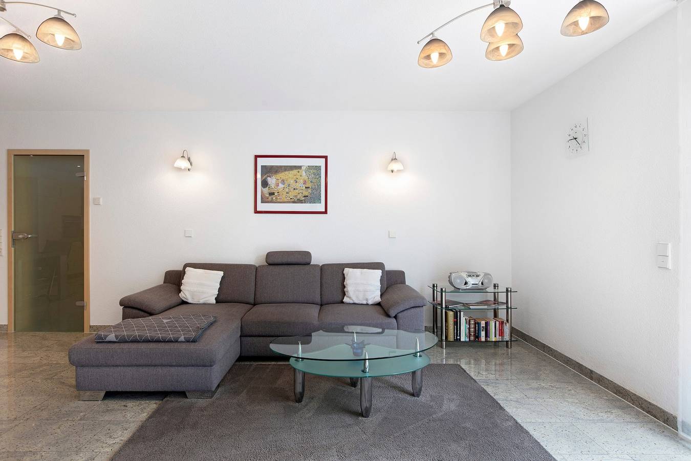 Ganze Wohnung, Ferienwohnung Milita" mit privater Terrasse, Balkon und Wlan in Lörrach, Südschwarzwald