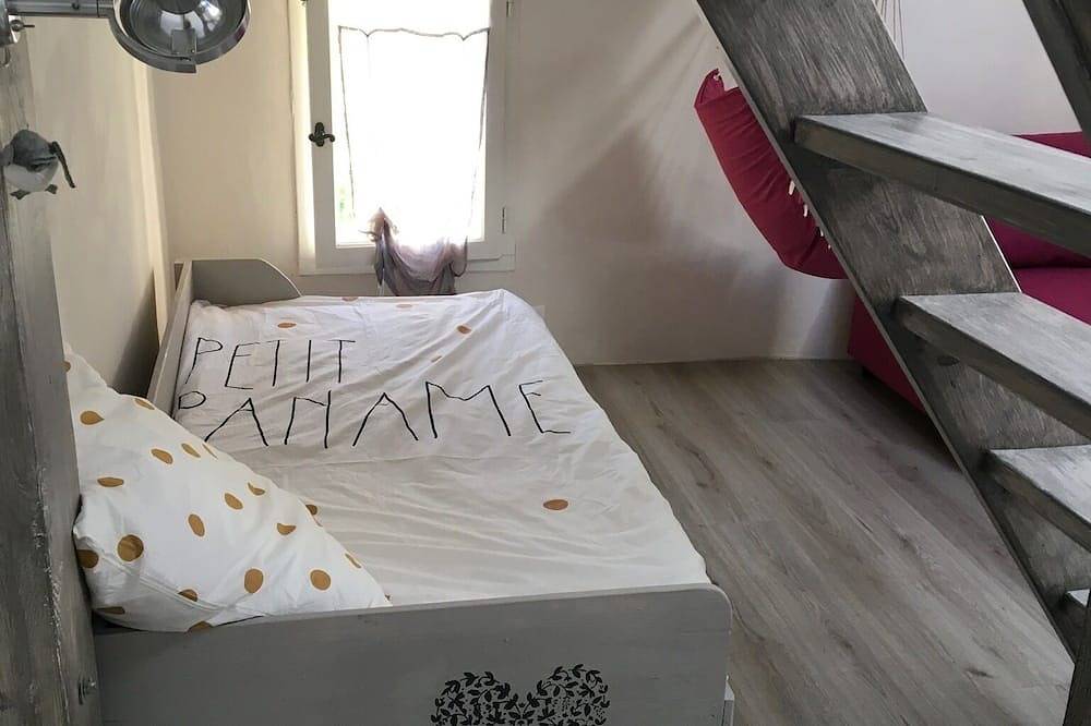 Apartamento entero, Acogedor apartamento en el sur de Luberon, ideal para explorar la Provenza in Villelaure, Parque natural regional del Luberon