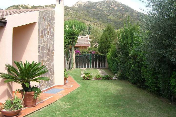 Holiday home for 5 people, with garden and hot tub, with pets - 1