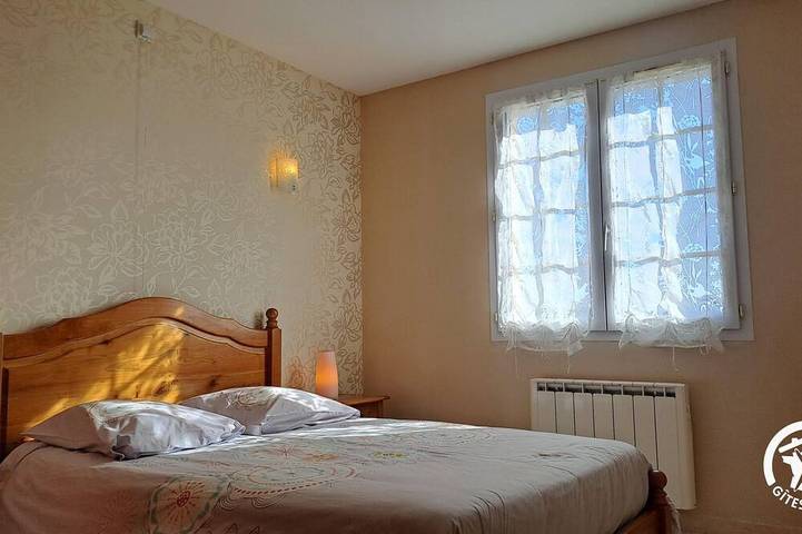 Location de vacances pour 6 personnes, avec piscine et jardin à Montdurausse - 2