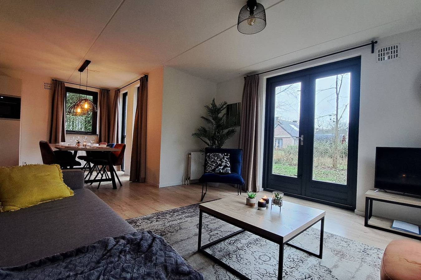 Vakantiepark 't Broeckhuys — 6 - personnes Bungalow 103 Vip Forêt in Betuwe