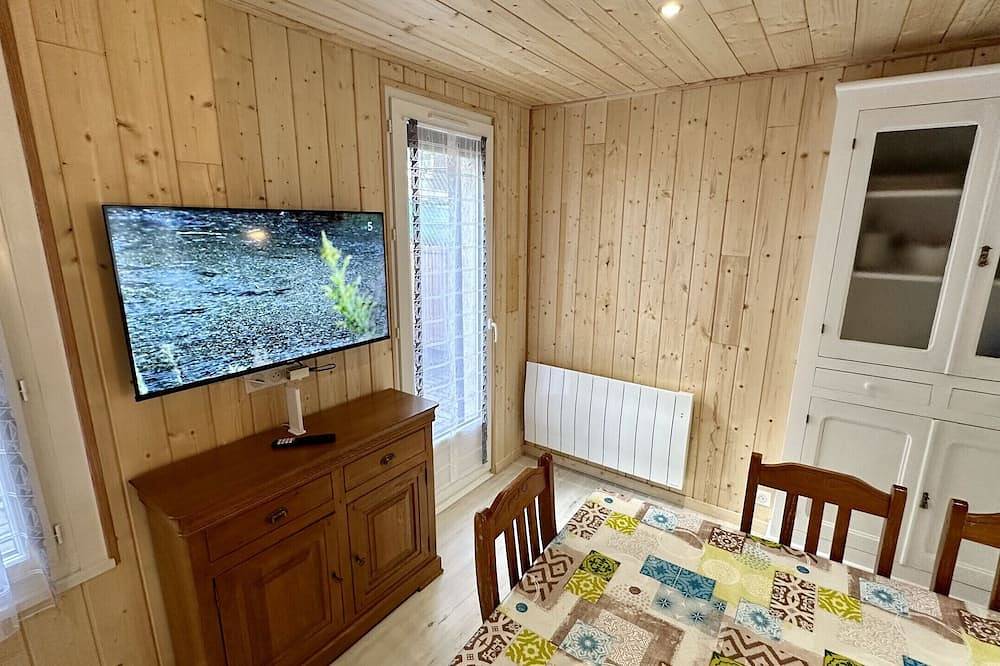 Les Myrtilles Le Mont Dore 6pers in Mont-Dore, Parc naturel régional des Volcans d'Auvergne