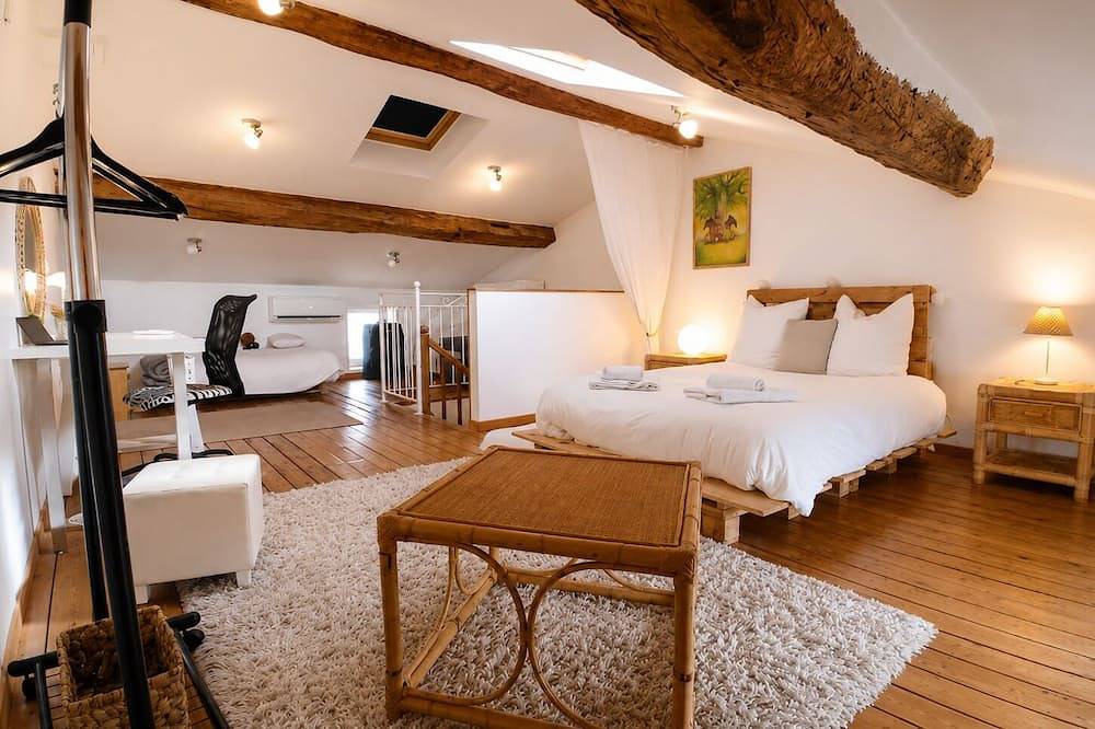 Charmante maison de ville calme avec cour privée in Angoulême, Charente
