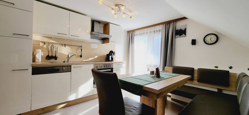 Ferienwohnung für 5 Personen, mit Balkon und Ausblick sowie Garten, kinderfreundlich in Schladming - 3