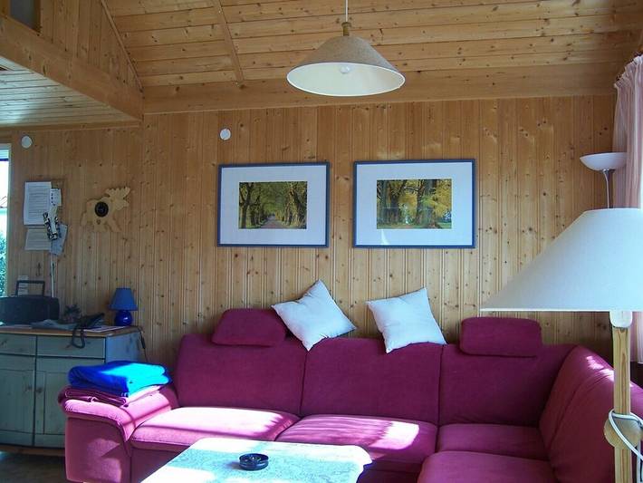 Schwedisches Holzhaus in Badestrand Userin, Userin