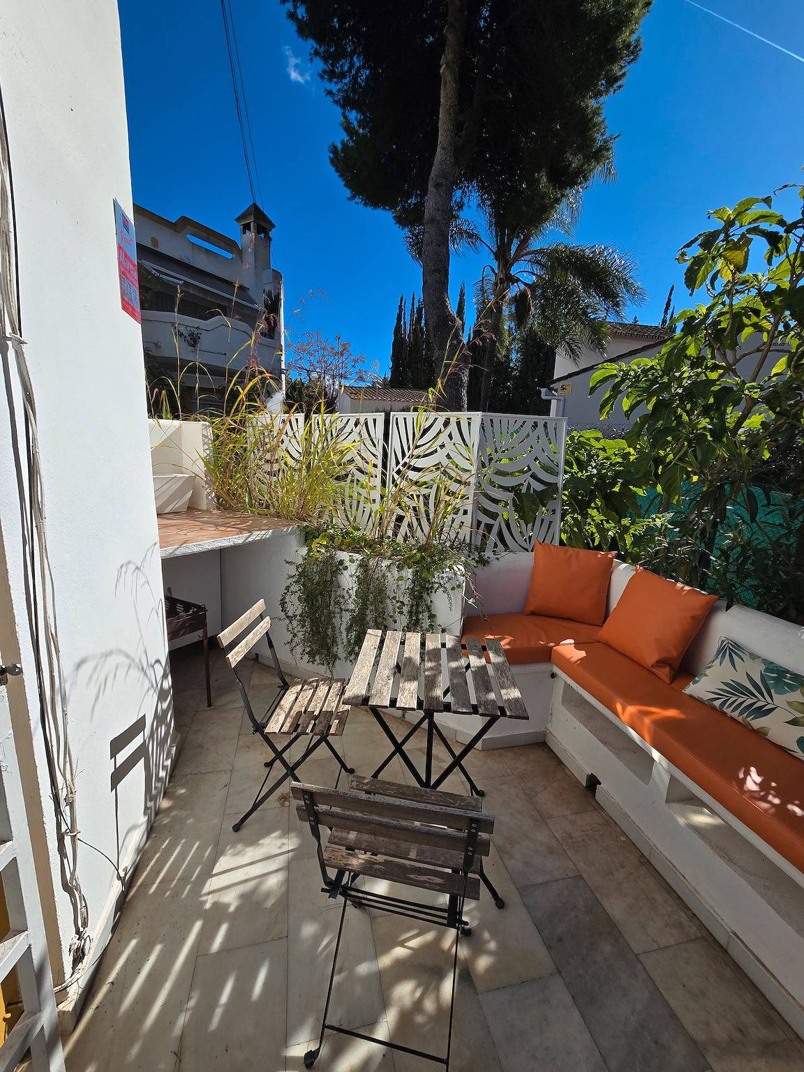 Holiday Home 'Casa 13' with Shared Pool, Wi-Fi and Air Conditioning in Carib Playa, Marbella