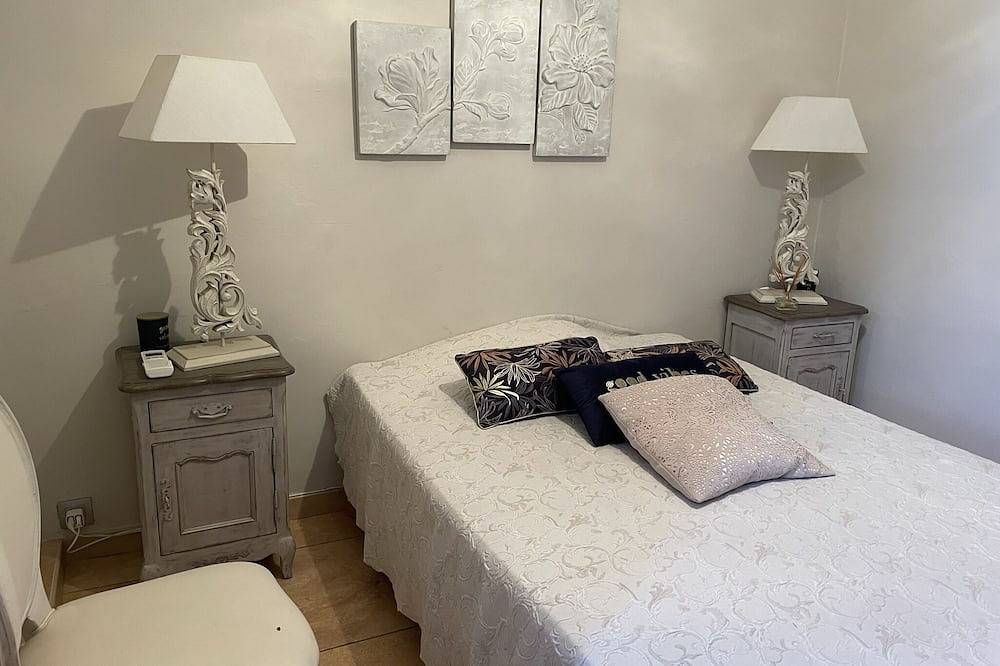 Maison à Bonnieux au cœur du luberon. in Bonnieux, Parc naturel régional du Luberon