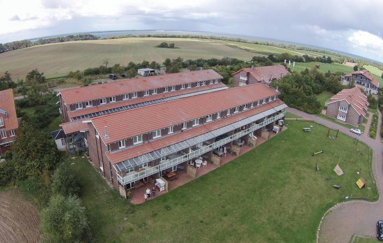 Ferienwohnung für 6 Personen, mit Garten und Terrasse in Hohen Wieschendorf - 2