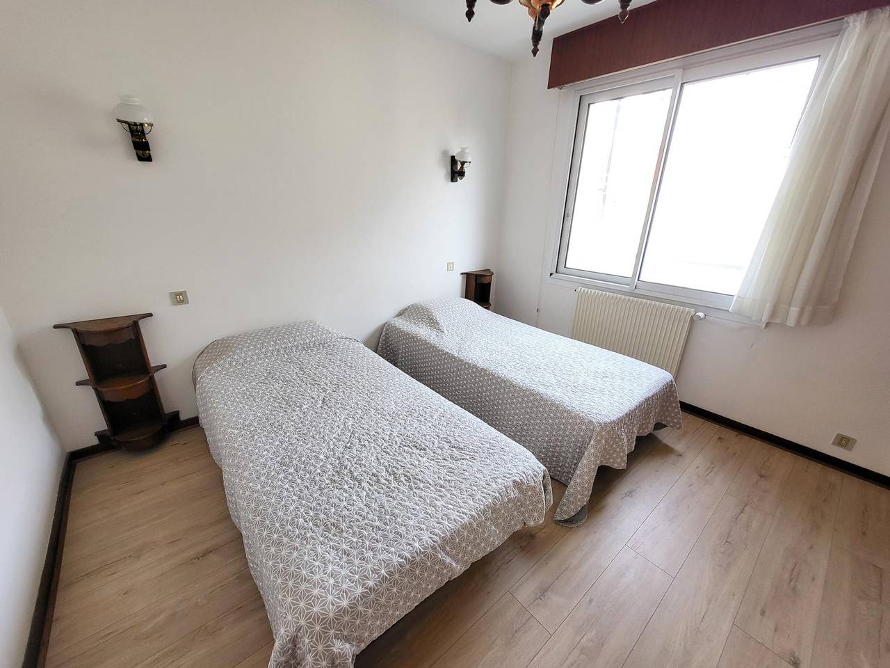 Entire apartment, 2-Bedroom Apartment with Balcony in Sables-d'Olonne in Les Sables-d'Olonne, Vendée