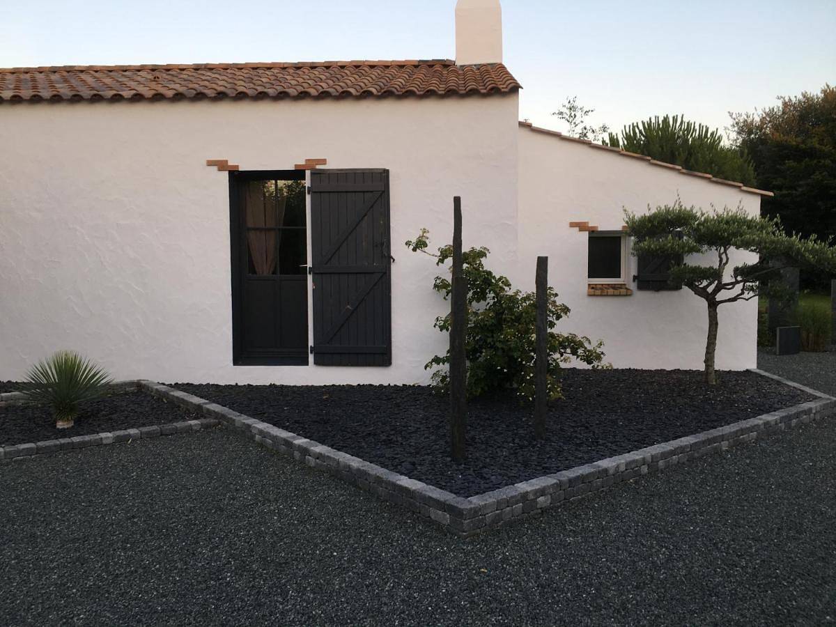 Double Room with Private Bathroom in Notre-Dame-de-Riez, Vallée de la Loire