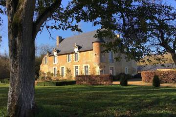 Château pour 12 personnes, avec jardin dans la Sarthe