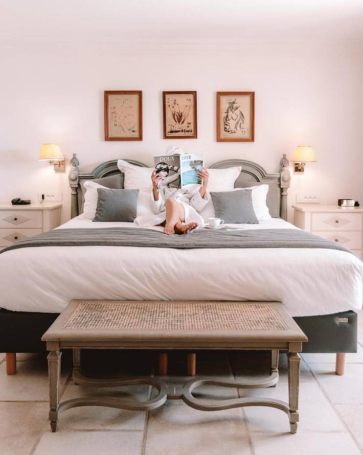 Hôtel pour 3 personnes, avec jardin et sauna ainsi que vue et piscine, animaux acceptés à Joucas - 2