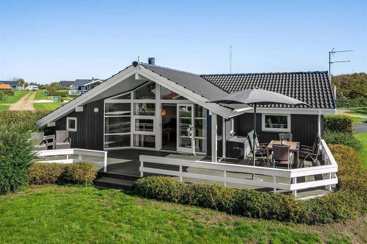 Holiday home for 8 people, with garden and hot tub as well as sauna and terrace - 1