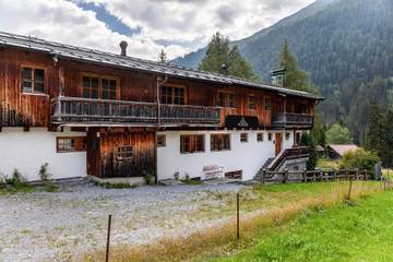 Hütte für 3 Personen in Sankt Anton am Arlberg, Tiroler Oberland, Bild 2
