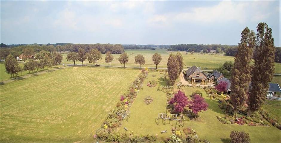 B&b voor 2 personen, with Terras and Tuin as well as Uitzicht in het Nationaal Park Veluwezoom